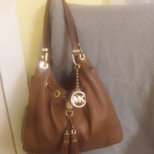 Michael Kors Camden Large Drawstring Shoulder Tote